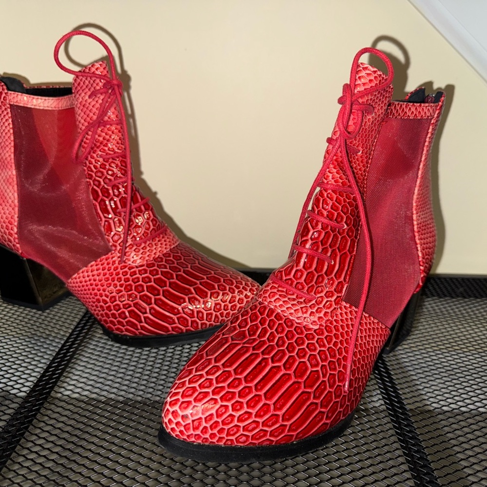 Women’s Red Snakeskin Textured Design Block Heel Booties
